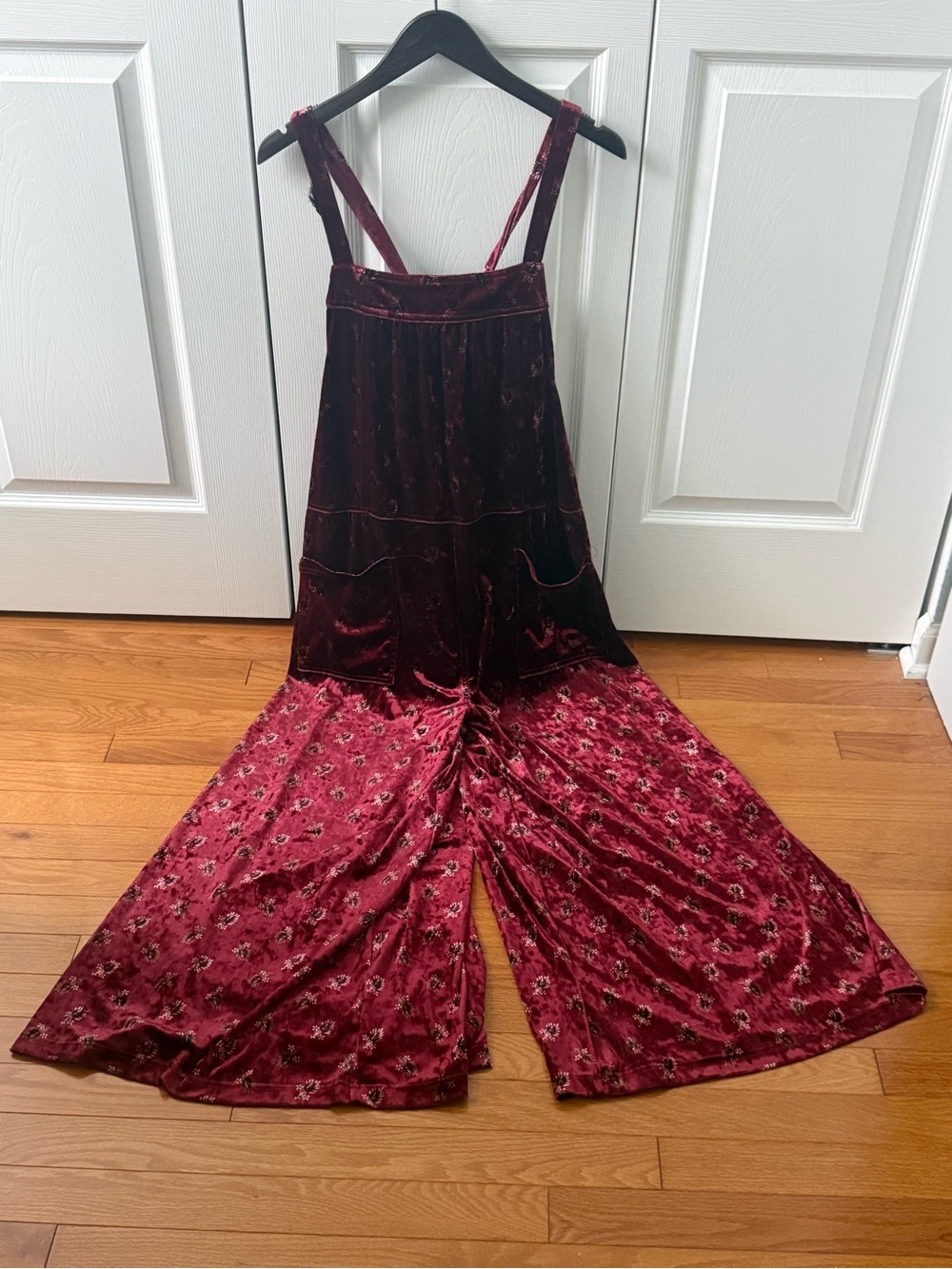 Natural Life Dakota Wide Leg Jumpsuit in Burgundy Floral - Picture 2 of 4